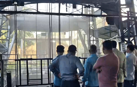 পশ্চিম বঙ্গে ইসিএলের সিদুলি কোলিয়ারিতে জল ঢুকে আতঙ্ক, শ্রমিকদের নিরাপদে সরানো হল