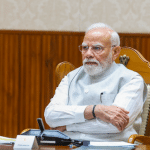 প্রধানমন্ত্রী মোদির ২৫ বছরের নেতৃত্বের প্রশংসায় কেন্দ্রীয় মন্ত্রিসভার প্রস্তাব, দেওয়া হল ‘স্ট্যান্ডিং ওভেশন’