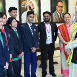 মুম্বইয়ে মহারাষ্ট্রের রাজ্যপাল যীষ্ণু দেববর্মার সঙ্গে সাক্ষাৎ ত্রিপুরার ১৫ পড়ুয়ার