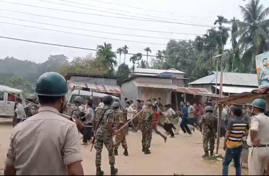 ভিলেজ কাউন্সিলের ভোট গণনাকে ঘিরে উত্তেজনা, লাঠিচার্জে মহিলা-সহ আহত ১০-১২
