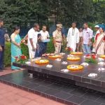 গান্ধীজয়ন্তীতে মহাত্মা গান্ধীকে শ্রদ্ধা নিবেদন রাজ্যপালের